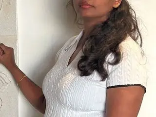 IndiannLaila cam model