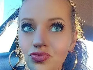 IrishDominatrix cam model