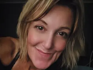 IsabellaLynn cam model