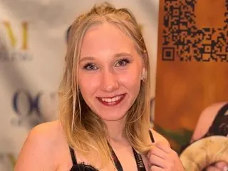 Itsmckennalynn cam model
