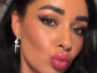 Januarydelight — live cam