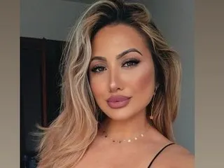 Juicy_Olivia cam model