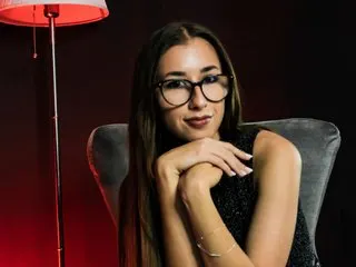 KarinaKiiss cam model