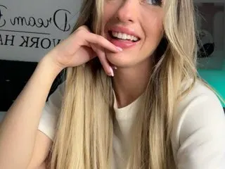 KatieeCutieXoo cam model