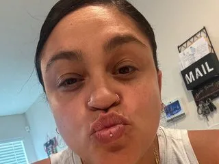 Kiki313 — live cam