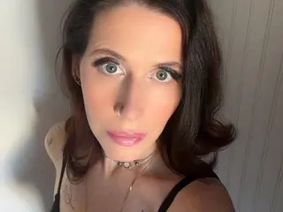 KiraKennedy cam model