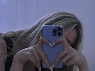 KittyVixenxo — live cam