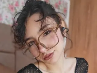 KoreeSpring — Streamate cam model