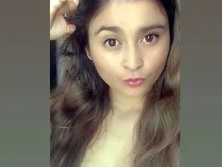 KriizzyMe cam model