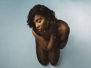 LIISAMENDEZ cam model
