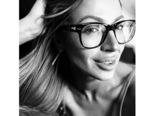 LadyXSquirt cam model