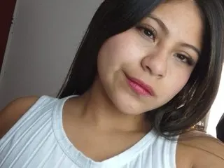 Laura_horny cam model