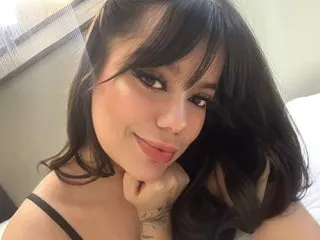 LeaMont cam model