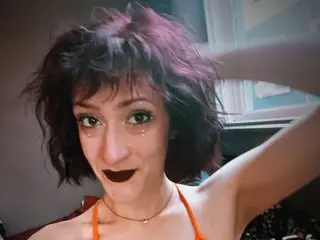 Lilithvalee cam model