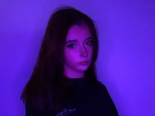 Little_miss_ashh cam model