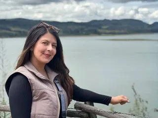 LizBlack cam model