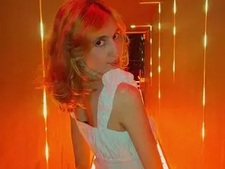 LovelyAliice cam model