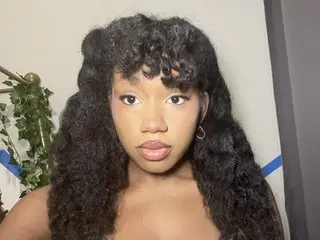 LucentBunnyy cam model
