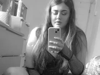 Lucia808 cam model