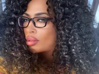 LuckyKisses cam model