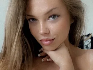 Lucyxlou — live cam