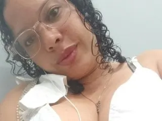 Lulu_Lynch69 cam model