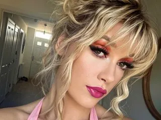 LunaLouiseLuxe cam model