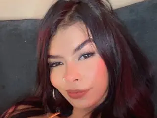 Lunna_Blanco cam model
