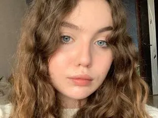 LuxSopphiaaa cam model