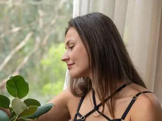 MaddyThorn cam model