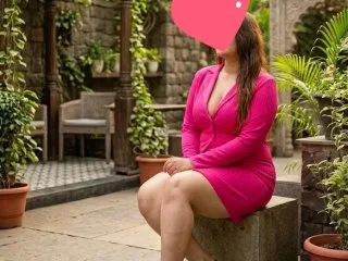 MahiraRay — live cam
