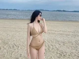 MakemeHoter98 — Streamate cam model