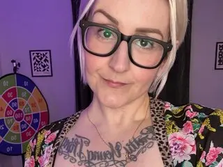 Margeaux cam model