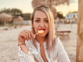 MayaTrainnor
