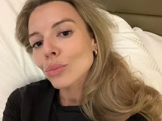 Mia_Rose30 cam model
