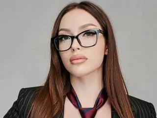 MillenaVoss cam model