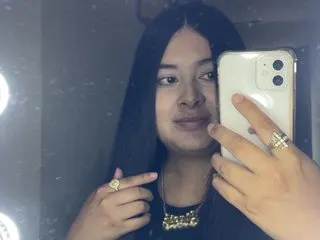 MiniLaGirlie cam model