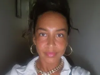 MissAura cam model