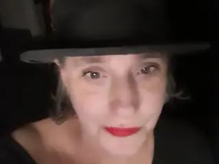 MistressJulia cam model
