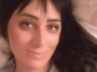 NantinaMoon — live cam