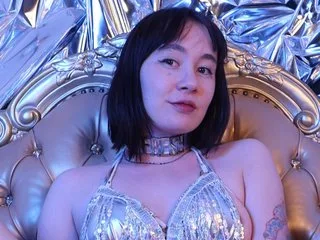NaomiKorae — live cam