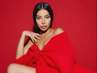 Narumi_x cam model