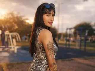 Natalianaugthy69 cam model