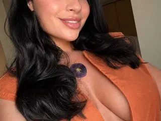 Nathaniela cam model