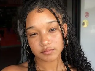 NaughtyMe19 cam model