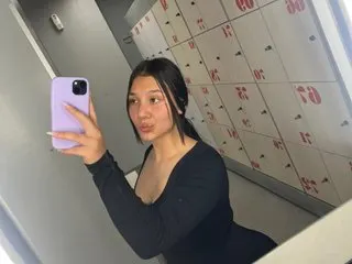 Naughtyy_girls cam model