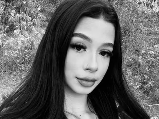 NicoleBonnet cam model