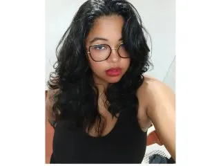 NicoleRhodes cam model