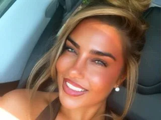 NicolleSpencerXoX — live cam