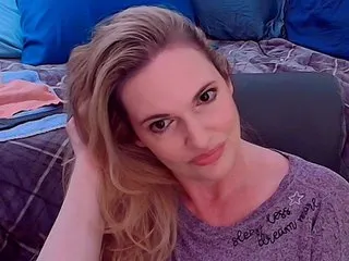 Nina cam model